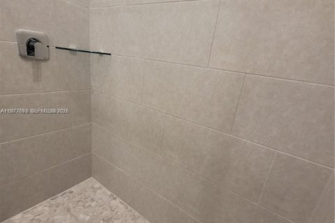 Touwnhouse à louer à Doral, Floride: 3 chambres, 149.02 m2 № 2051430 - photo 16