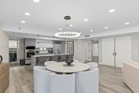 Copropriété à vendre à Sunny Isles Beach, Floride: 2 chambres, 175.21 m2 № 1779140 - photo 8