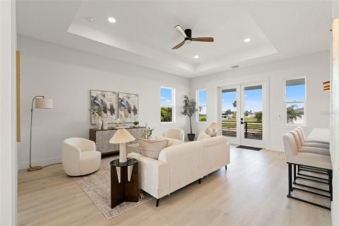 Villa ou maison à vendre à Hernando Beach, Floride: 3 chambres, 167.22 m2 № 1913806 - photo 10