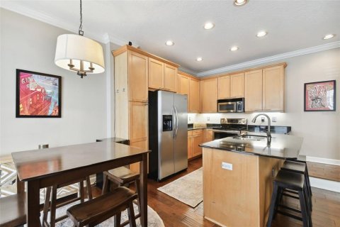 Townhouse in Tampa, Florida 2 bedrooms, 141.4 sq.m. № 1538238 - photo 15