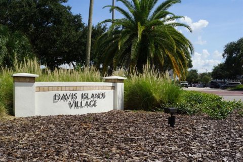 Adosado en venta en Tampa, Florida, 4 dormitorios, 321.63 m2 № 1612694 - foto 18