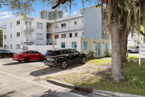 Condominio en venta en Miami, Florida, 1 dormitorio, 58.53 m2 № 1992790 - foto 1