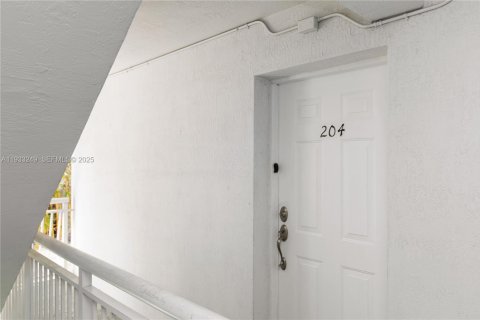 Condominio en venta en Miami, Florida, 1 dormitorio, 58.53 m2 № 1992790 - foto 4
