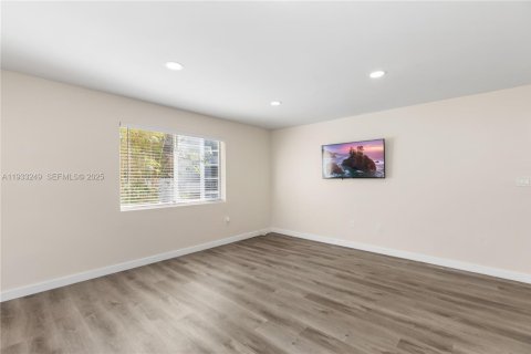 Condominio en venta en Miami, Florida, 1 dormitorio, 58.53 m2 № 1992790 - foto 17