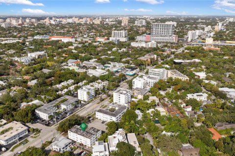 Condominio en venta en Miami, Florida, 1 dormitorio, 58.53 m2 № 1992790 - foto 3