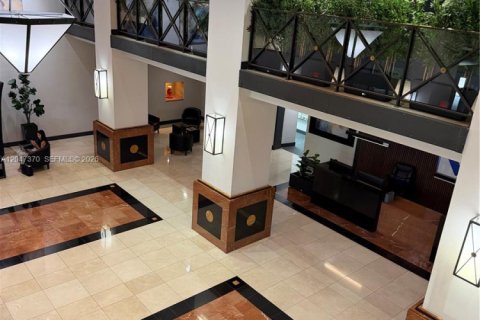 Copropriété à louer à Miami, Floride: 1 chambre, 82.68 m2 № 2263354 - photo 17