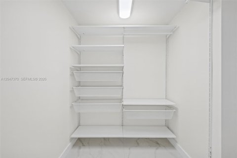 Copropriété à louer à Miami, Floride: 1 chambre, 82.68 m2 № 2263354 - photo 27