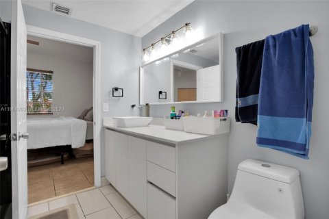 Townhouse in Weston, Florida 2 bedrooms, 93.37 sq.m. № 2051417 - photo 11