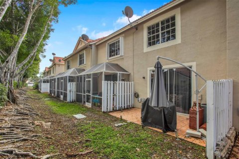 Townhouse in Weston, Florida 2 bedrooms, 93.37 sq.m. № 2051417 - photo 18