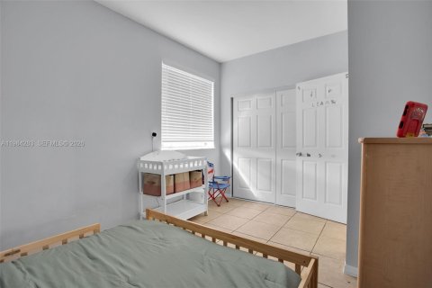 Townhouse in Weston, Florida 2 bedrooms, 93.37 sq.m. № 2051417 - photo 15