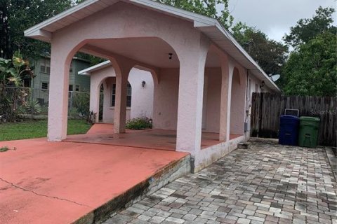 Casa en alquiler en Tampa, Florida, 3 dormitorios, 100.89 m2 № 1912140 - foto 2