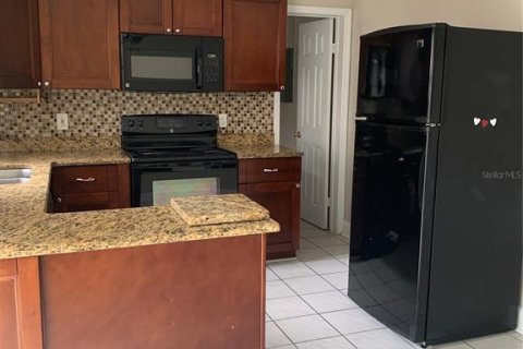 Casa en alquiler en Tampa, Florida, 3 dormitorios, 100.89 m2 № 1912140 - foto 4