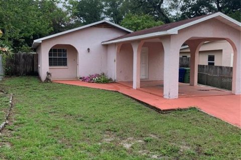 Casa en alquiler en Tampa, Florida, 3 dormitorios, 100.89 m2 № 1912140 - foto 1