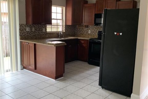 Casa en alquiler en Tampa, Florida, 3 dormitorios, 100.89 m2 № 1912140 - foto 6