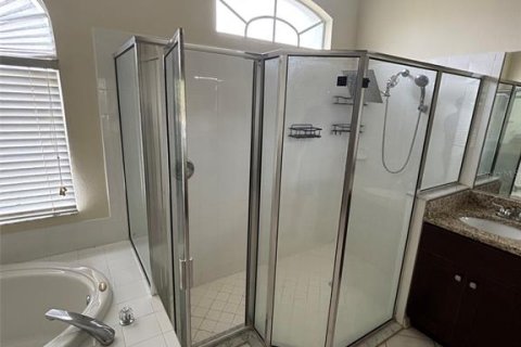 Villa ou maison à vendre à Zephyrhills, Floride: 4 chambres, 249.26 m2 № 2227787 - photo 13