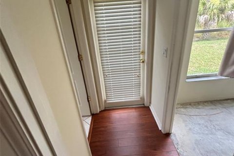 Villa ou maison à vendre à Zephyrhills, Floride: 4 chambres, 249.26 m2 № 2227787 - photo 8