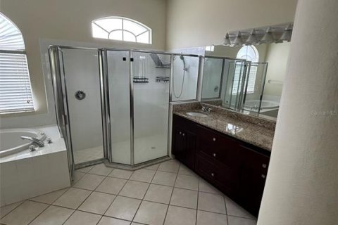 Villa ou maison à vendre à Zephyrhills, Floride: 4 chambres, 249.26 m2 № 2227787 - photo 16
