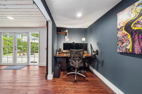 Casa en venta en El Portal, Florida, 3 dormitorios, 160.54 m2 № 1933125 - foto 17