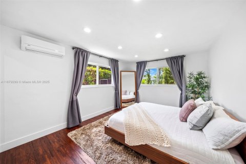 Casa en venta en El Portal, Florida, 3 dormitorios, 160.54 m2 № 1933125 - foto 24