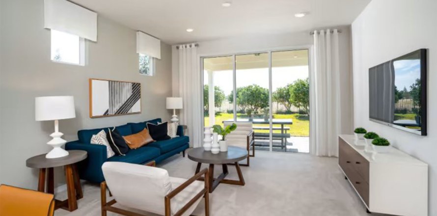 House in DEL WEBB STONE CREEK in Ocala, Florida 2 bedrooms, 130 sq.m. № 56366