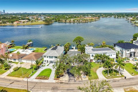 Villa ou maison à vendre à Saint Petersburg, Floride: 3 chambres, 204.48 m2 № 2239707 - photo 17