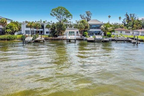 Villa ou maison à vendre à Saint Petersburg, Floride: 3 chambres, 204.48 m2 № 2239707 - photo 24