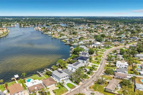 Villa ou maison à vendre à Saint Petersburg, Floride: 3 chambres, 204.48 m2 № 2239707 - photo 15