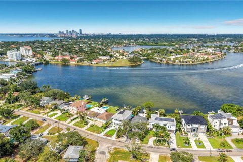 Villa ou maison à vendre à Saint Petersburg, Floride: 3 chambres, 204.48 m2 № 2239707 - photo 13