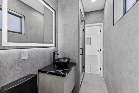 Купить виллу или дом в Майами, Флорида 5 спален, 183.02м2, № 1702095 - фото 23