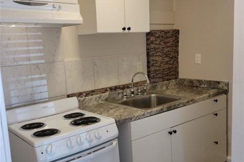 Appartement à louer à Sarasota, Floride: 2 chambres, 73.58 m2 № 2425406 - photo 6