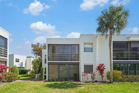 Condo in Sarasota, Florida, 2 bedrooms № 2102261 - photo 23