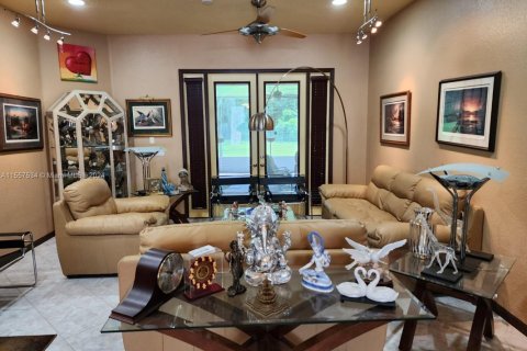 Villa ou maison à vendre à Okeechobee, Floride: 4 chambres № 1981261 - photo 9