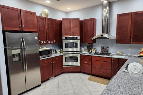 Villa ou maison à vendre à Okeechobee, Floride: 4 chambres № 1981261 - photo 13