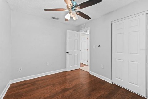 House in Spring Hill, Florida 3 bedrooms, 122.82 sq.m. № 2216775 - photo 15