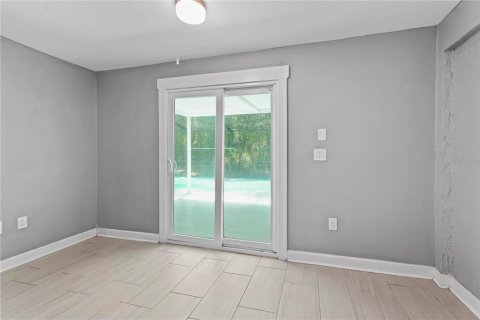 House in Spring Hill, Florida 3 bedrooms, 122.82 sq.m. № 2216775 - photo 22