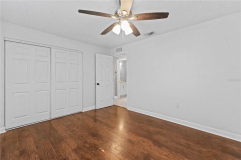 House in Spring Hill, Florida 3 bedrooms, 122.82 sq.m. № 2216775 - photo 13