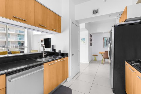 Condo in Miami Beach, Florida, 3 bedrooms  № 1809043 - photo 8
