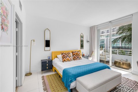 Condo in Miami Beach, Florida, 3 bedrooms  № 1809043 - photo 12
