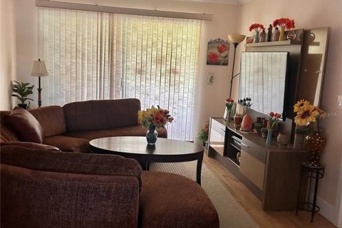 Condominio en alquiler en Bradenton, Florida, 2 dormitorios, 83.24 m2 № 2117205 - foto 8