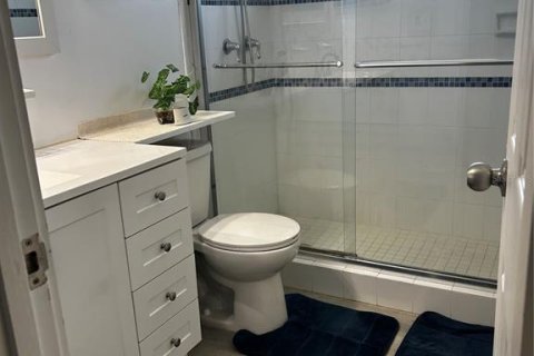 Condominio en alquiler en Bradenton, Florida, 2 dormitorios, 83.24 m2 № 2117205 - foto 13