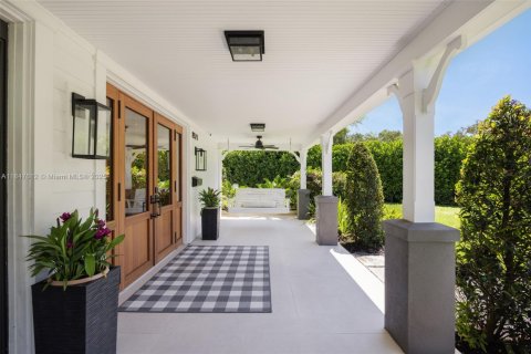 Casa en venta en Palmetto Bay, Florida, 5 dormitorios, 430.42 m2 № 1847724 - foto 5