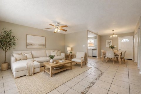 Townhouse in Daytona Beach, Florida 3 bedrooms, 102.75 sq.m. № 2210390 - photo 5