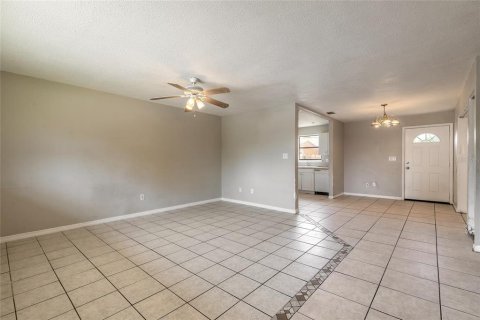 Townhouse in Daytona Beach, Florida 3 bedrooms, 102.75 sq.m. № 2210390 - photo 6