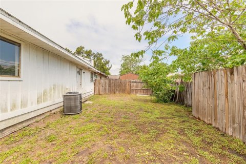 Townhouse in Daytona Beach, Florida 3 bedrooms, 102.75 sq.m. № 2210390 - photo 23
