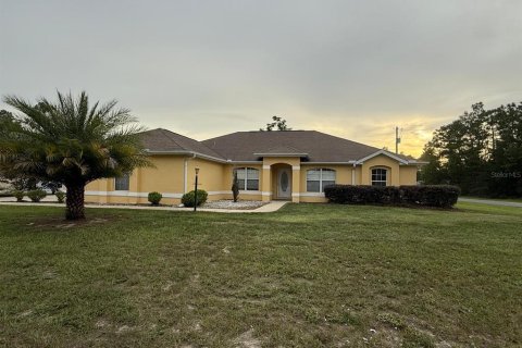Casa en alquiler en Ocala, Florida, 3 dormitorios, 198.35 m2 № 1833416 - foto 1