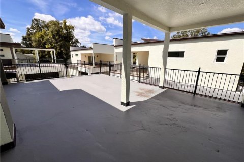 Casa en alquiler en Orlando, Florida, 4 dormitorios, 174.84 m2 № 1902729 - foto 3