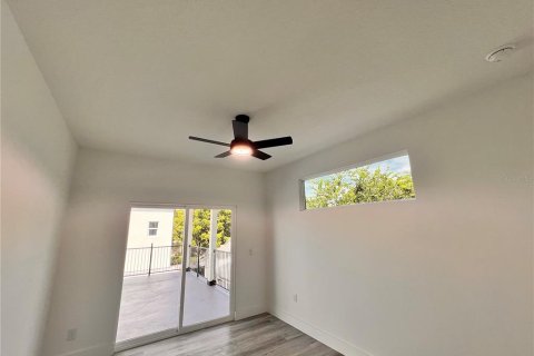 Casa en alquiler en Orlando, Florida, 4 dormitorios, 174.84 m2 № 1902729 - foto 23
