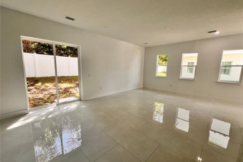 Casa en alquiler en Orlando, Florida, 4 dormitorios, 174.84 m2 № 1902729 - foto 9