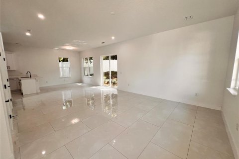 Casa en alquiler en Orlando, Florida, 4 dormitorios, 174.84 m2 № 1902729 - foto 8