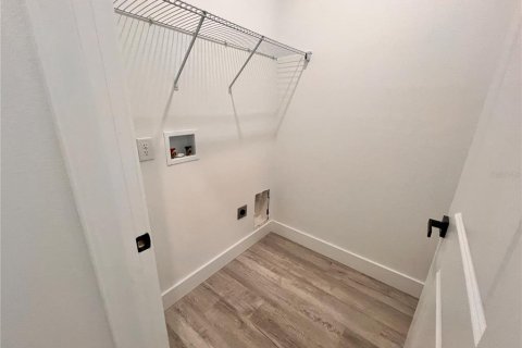 Casa en alquiler en Orlando, Florida, 4 dormitorios, 174.84 m2 № 1902729 - foto 19